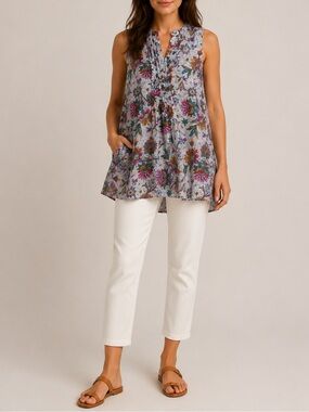 CAbi Sleeveless Tunic Top - M
